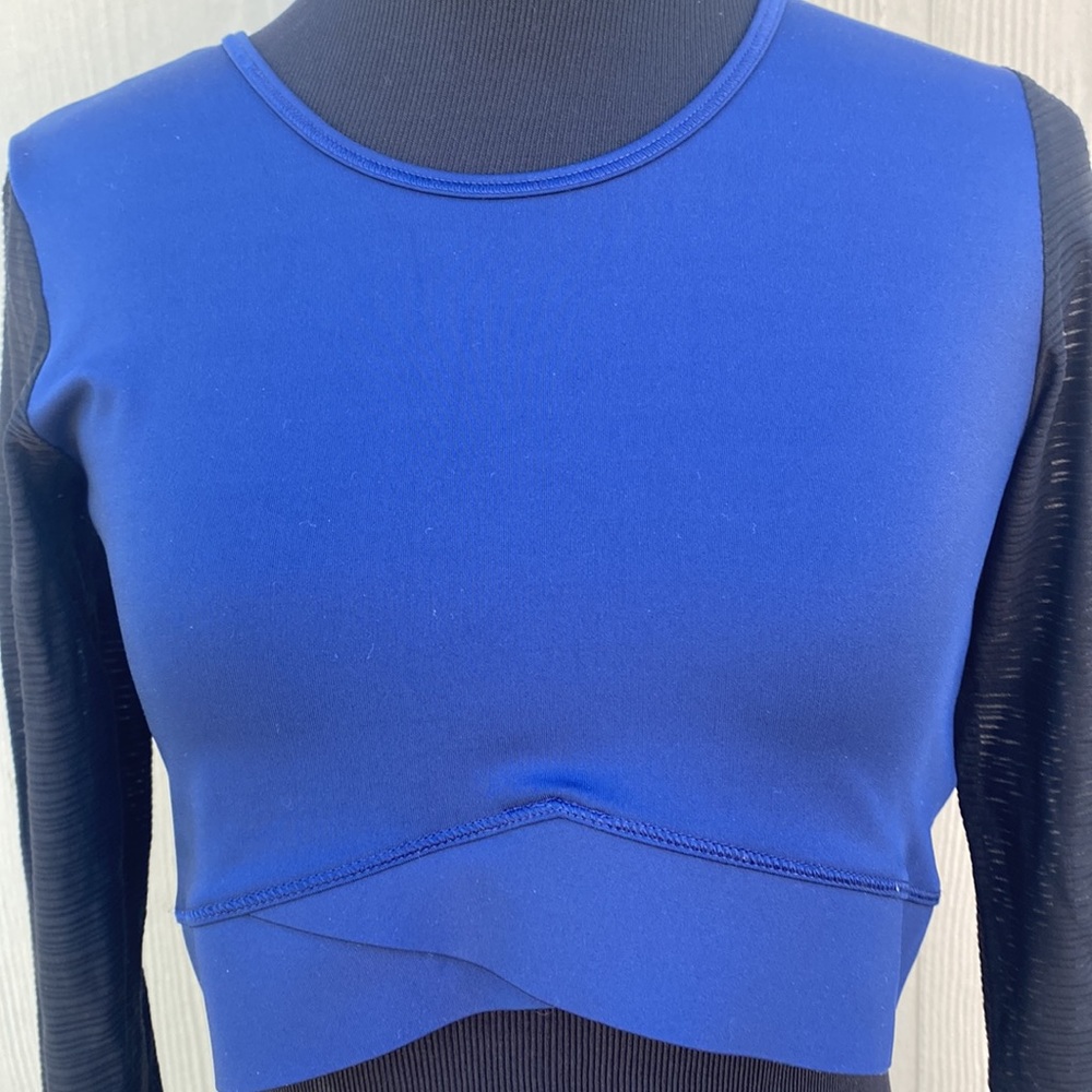 IVY PARK Navy Blue Cropped Long-Sleeve Mesh Top - Picture 5 of 11